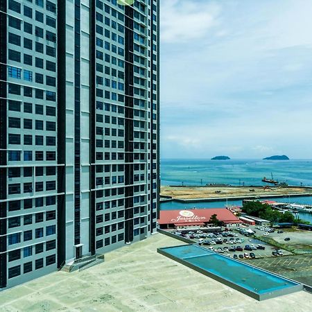 Full Seaview 2R1B Condo For 6Pax In Kota Kinabalu Extérieur photo