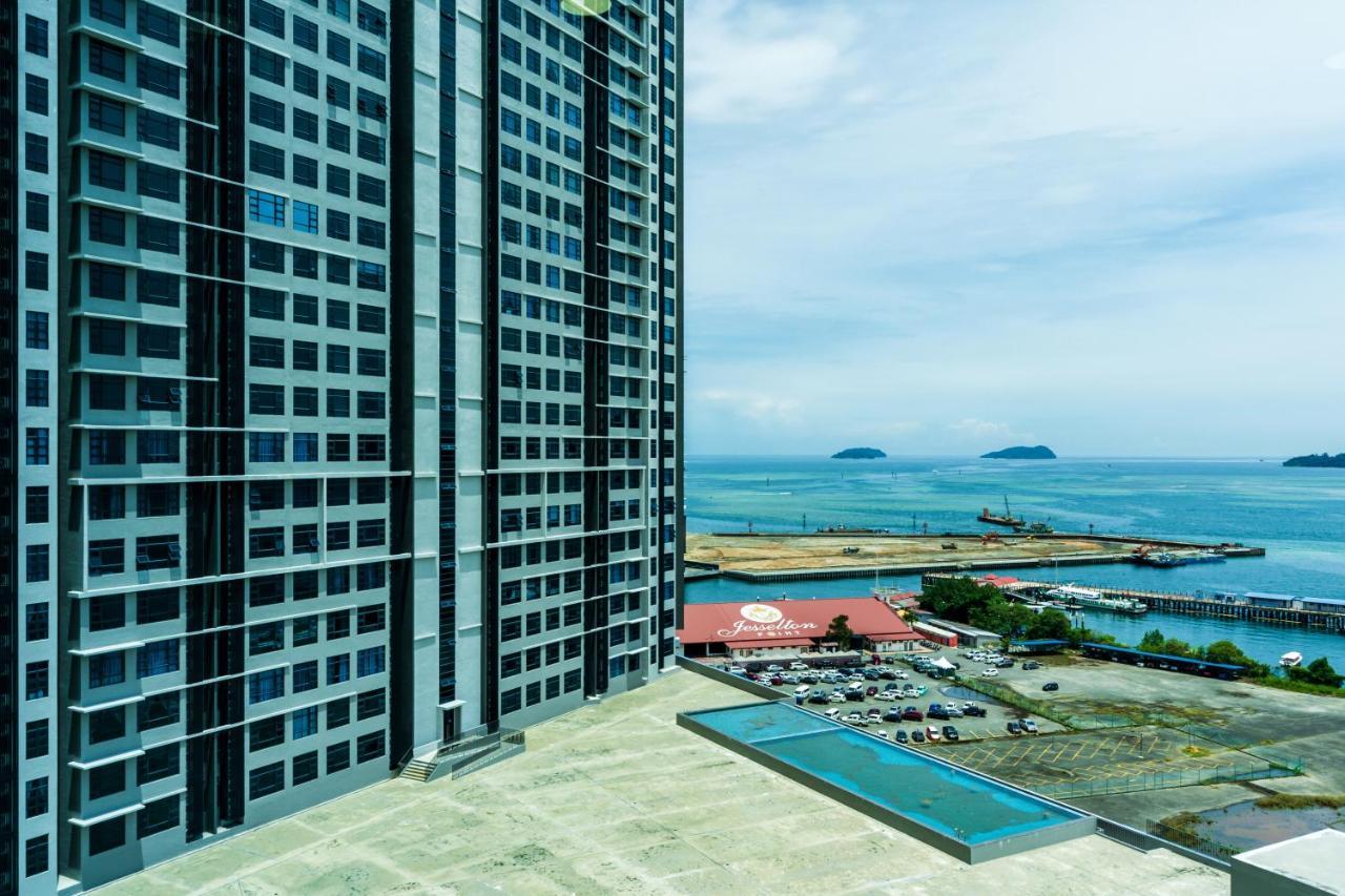 Full Seaview 2R1B Condo For 6Pax In Kota Kinabalu Extérieur photo