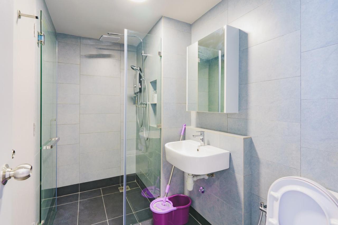 Full Seaview 2R1B Condo For 6Pax In Kota Kinabalu Extérieur photo