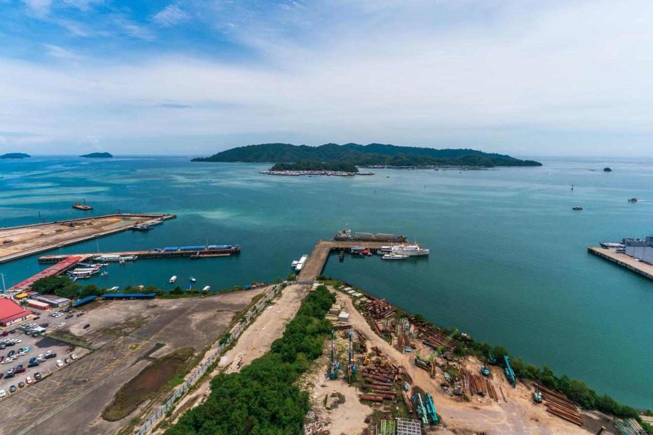 Full Seaview 2R1B Condo For 6Pax In Kota Kinabalu Extérieur photo
