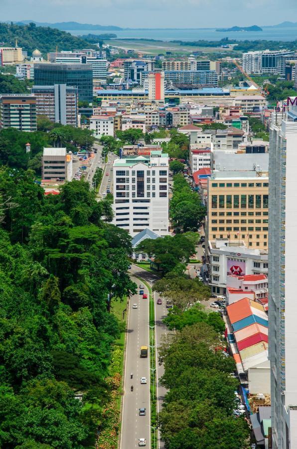Full Seaview 2R1B Condo For 6Pax In Kota Kinabalu Extérieur photo