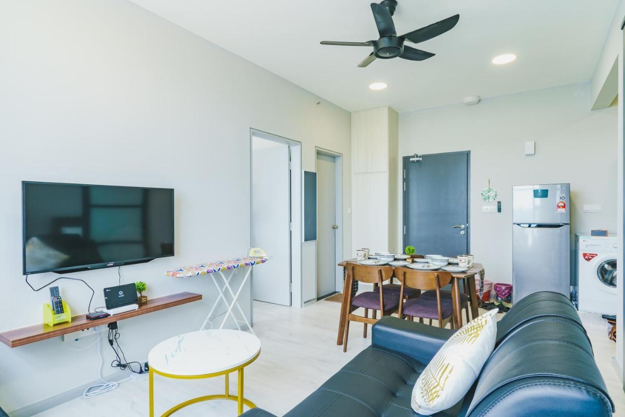 Full Seaview 2R1B Condo For 6Pax In Kota Kinabalu Extérieur photo
