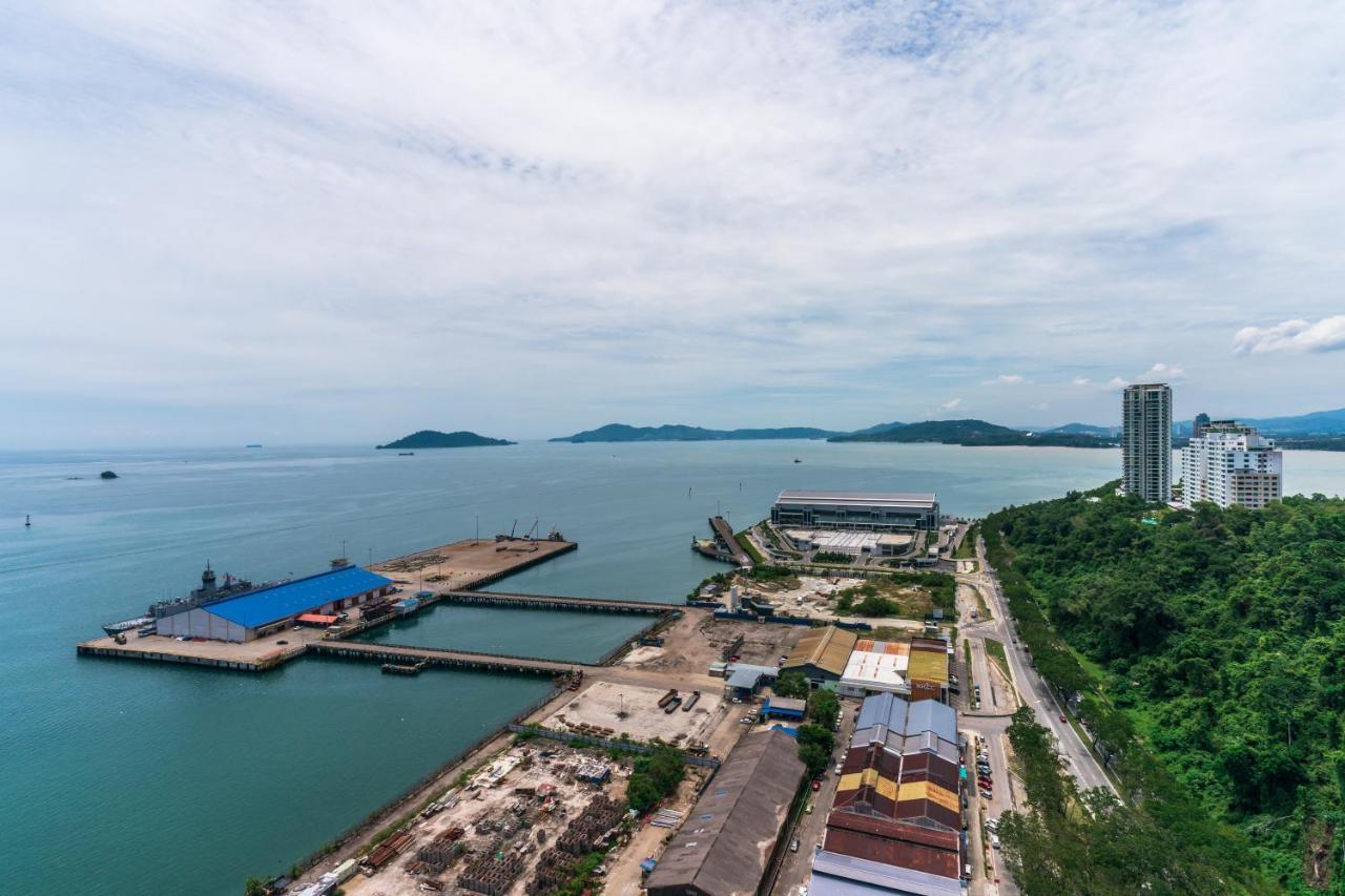 Full Seaview 2R1B Condo For 6Pax In Kota Kinabalu Extérieur photo